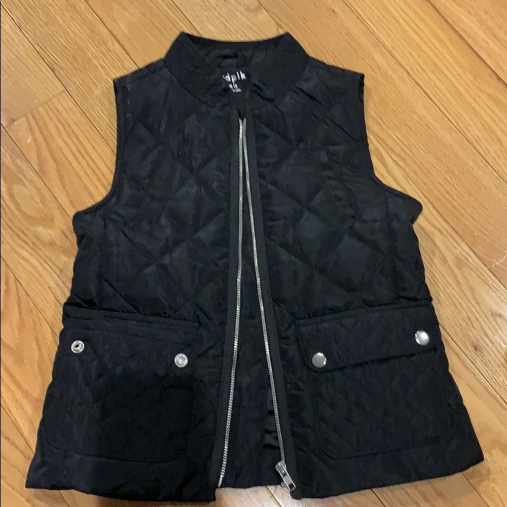 Girls black quilted vest 8/10
